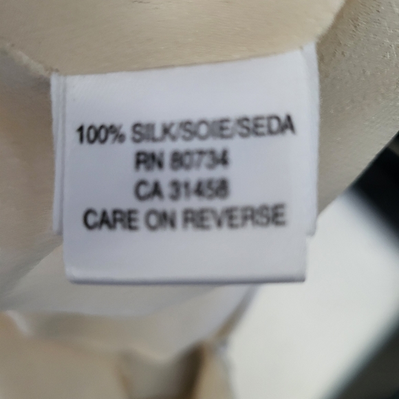 BCBG MaxAzaria Unique sexy blouse - Picture 5 of 9